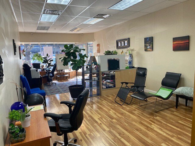 More Photos Of 854-870 4th St, San Rafael Storefront For Sale