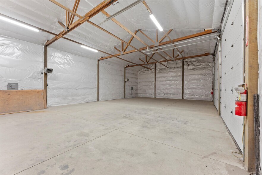 More Photos Of 221 Hamilton Rd, Moses Lake Warehouse For Lease