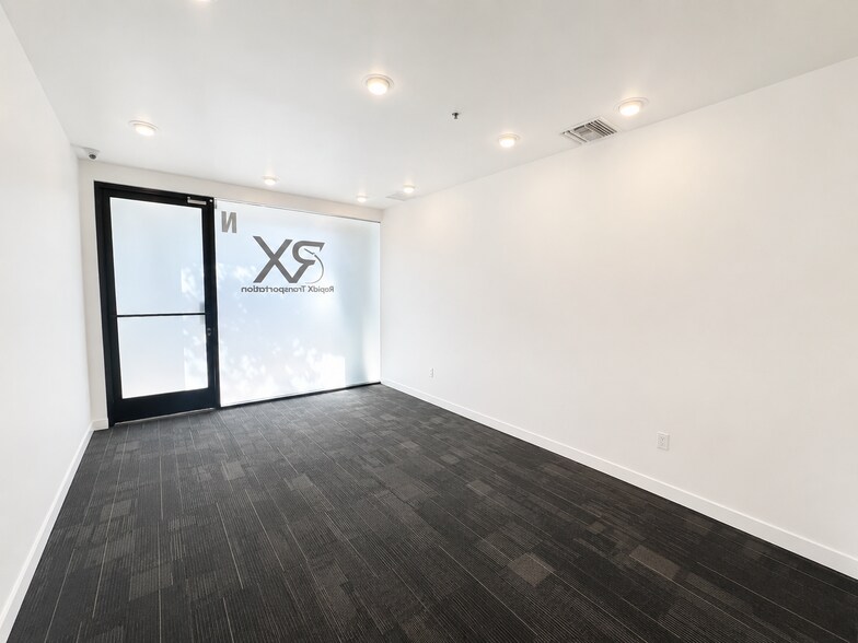 More Photos Of 11160 Hindry Ave, Los Angeles Warehouse For Lease