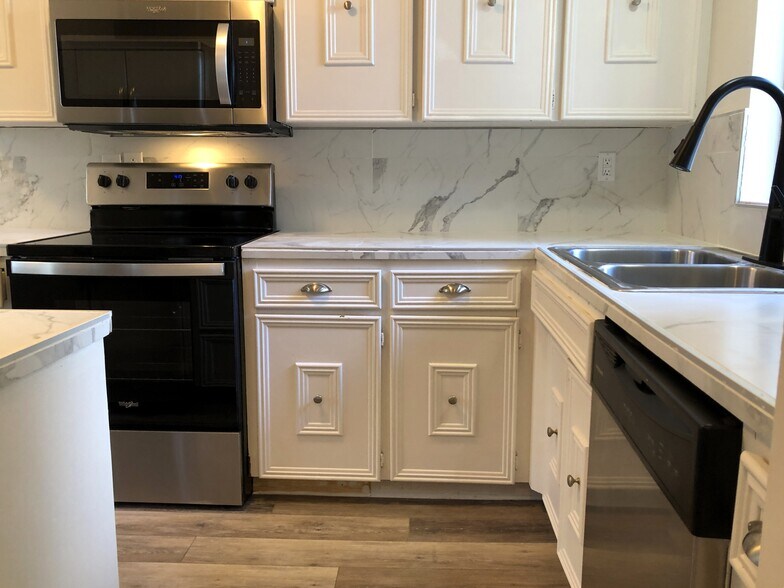 More Photos Of 1461 Rainier Ct, Fircrest Apartments For Sale