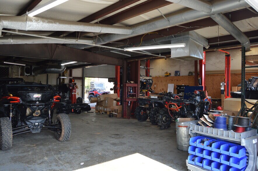 More Photos Of 5005 14th Ave, Columbus Service For Sale