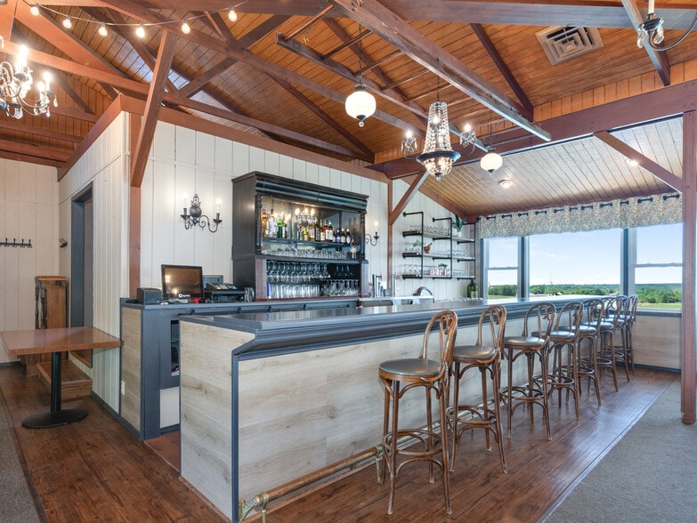 More Photos Of 2973 N Il Route 71, Ottawa Restaurant For Sale