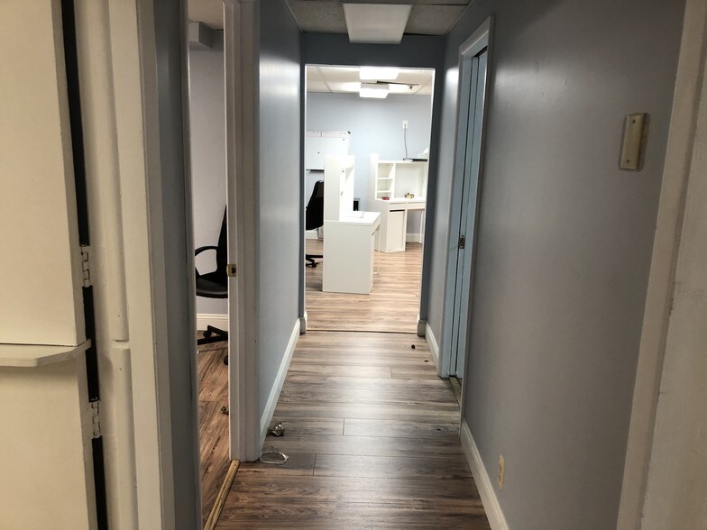 More Photos Of 281 Summerhill Rd, East Brunswick Office For Sale