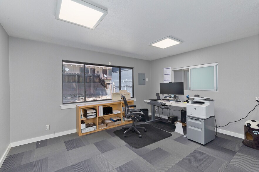 More Photos Of 38 Laurel Mountain Rd, Mammoth Lakes Storefront Retail Office For Sale