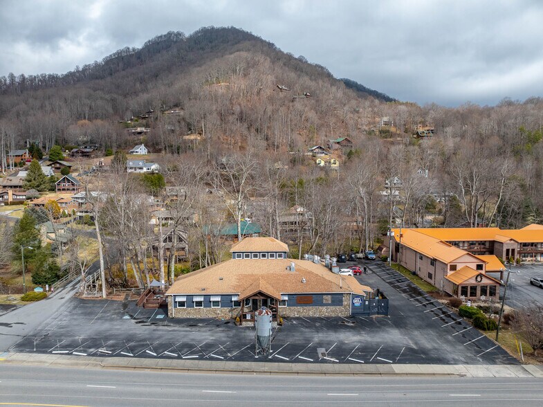 More Photos Of 4352 Soco Rd, Maggie Valley Restaurant For Sale