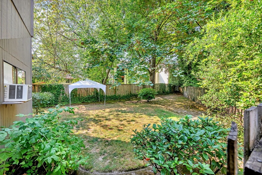 More Photos Of 12344 SW Sussex St, Beaverton Apartments For Sale