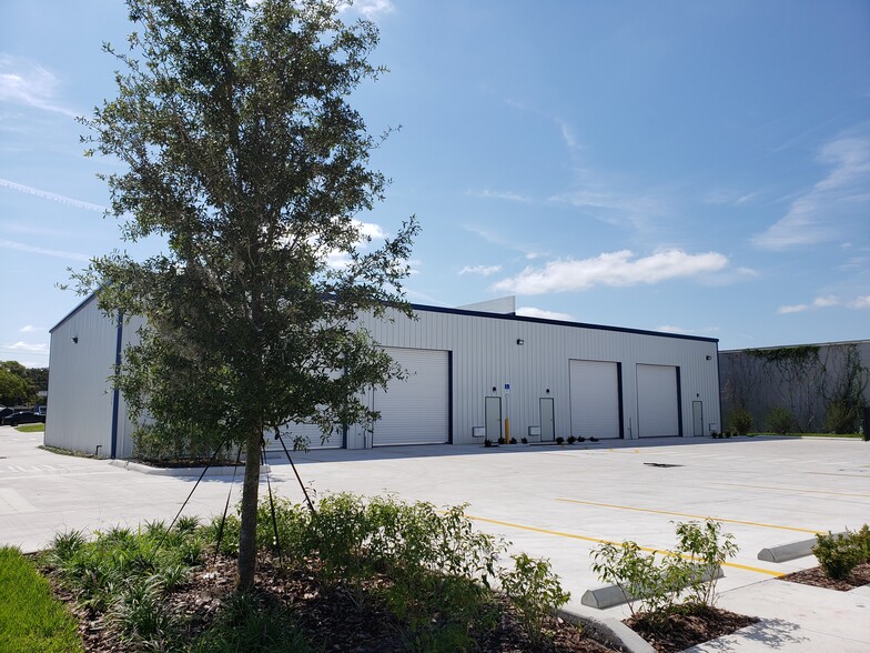 Primary Photo Of 1902 Monte Carlo Trl, Orlando Warehouse For Lease