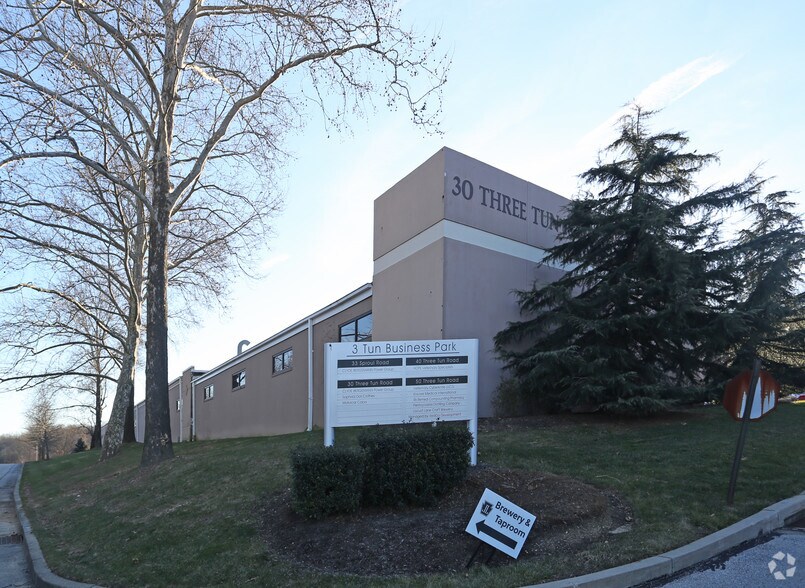 More Photos Of 30 Three Tun Rd, Frazer Light Distribution For Lease