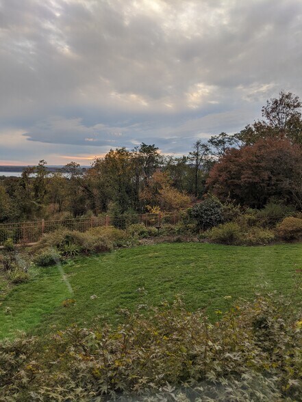 More Photos Of 400 Benedict Ave, Tarrytown Hotel For Lease