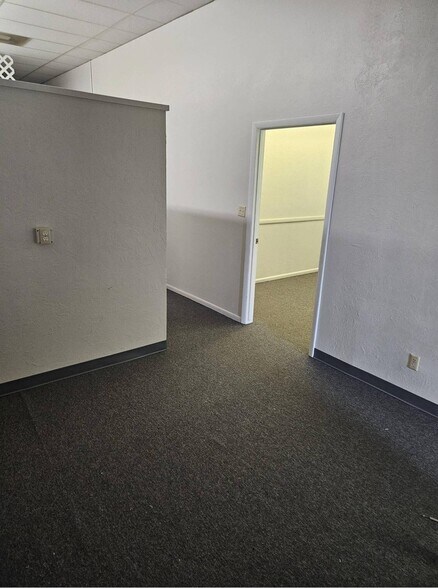 More Photos Of 210-290 E 5th N, Mountain Home Freestanding For Sale