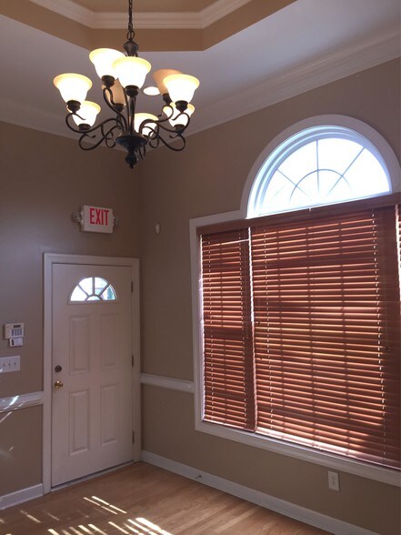 More Photos Of 11539 Park Woods Cir, Alpharetta Office For Lease