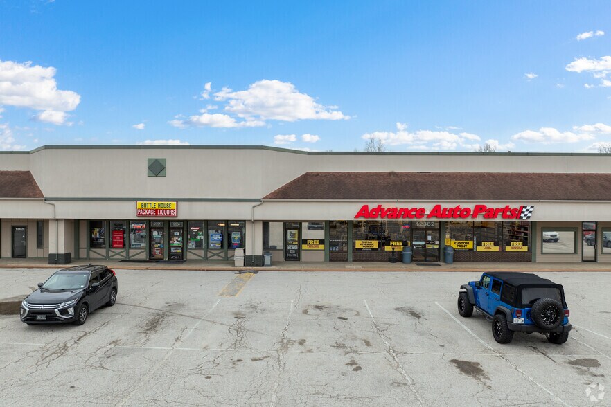 More Photos Of 12243-12305 Natural Bridge Rd, Bridgeton Unknown For Lease