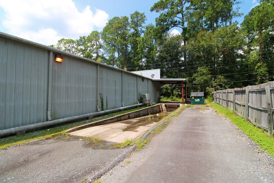 More Photos Of 1315 W Screven St, Quitman Storefront For Sale