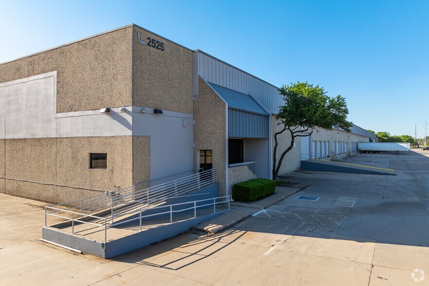 Primary Photo Of 2525 S Shiloh Rd, Garland Warehouse For Lease