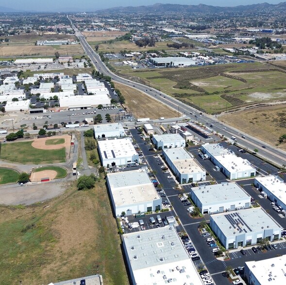 More Photos Of 26075 Jefferson Ave, Murrieta Warehouse For Lease