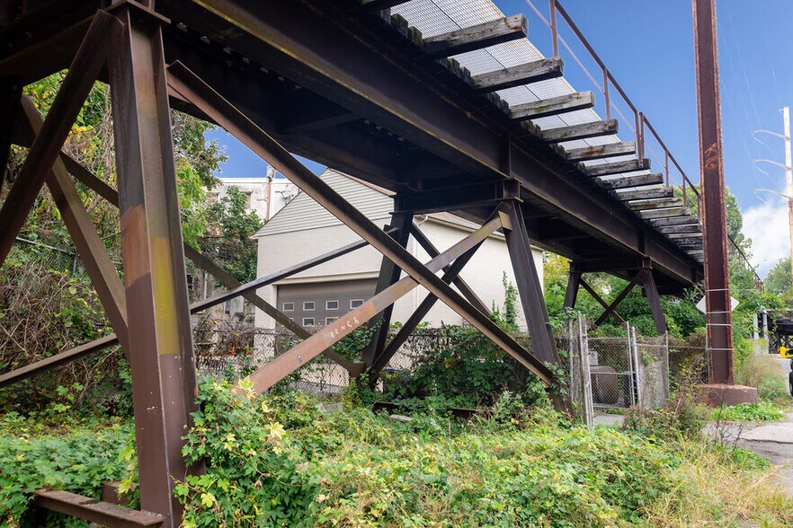 More Photos Of 8257 Frankford Ave, Philadelphia Auto Repair For Sale
