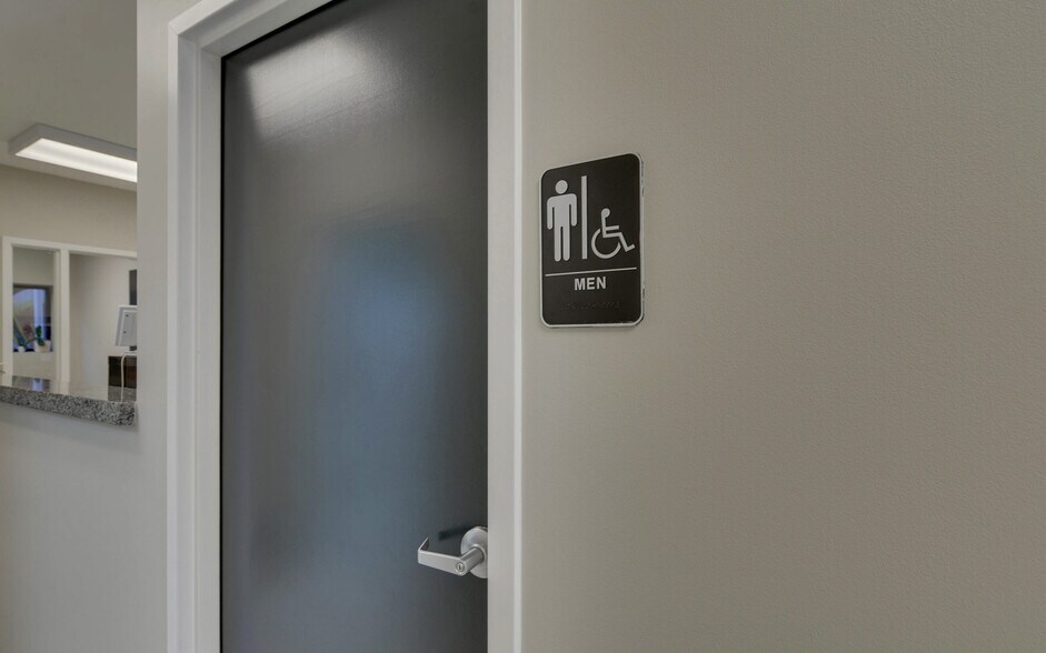 More Photos Of 4295 Brogdon Exchange, Suwanee Warehouse For Sale