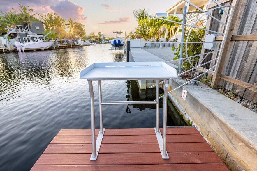 More Photos Of 90400 Overseas Hwy, Tavernier Marina For Sale