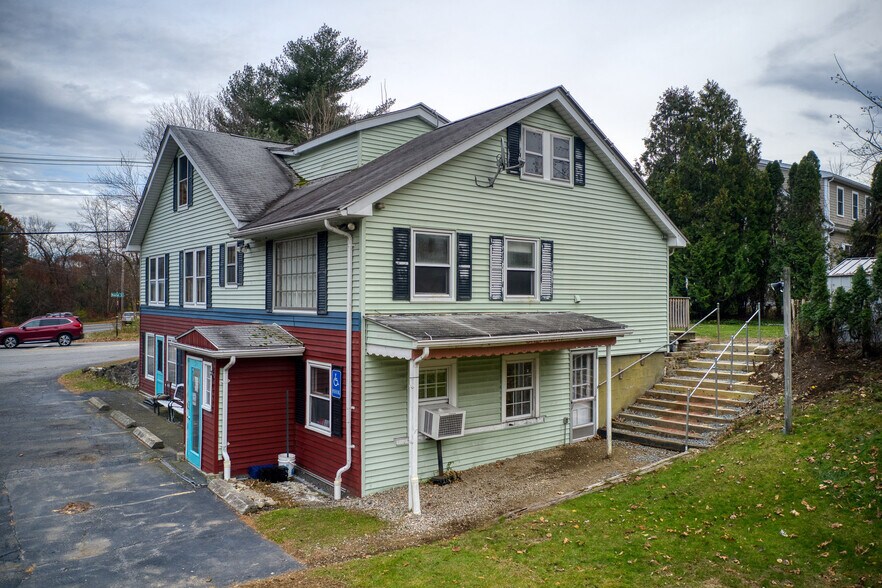 More Photos Of 150 Framingham, Southborough General Retail For Sale