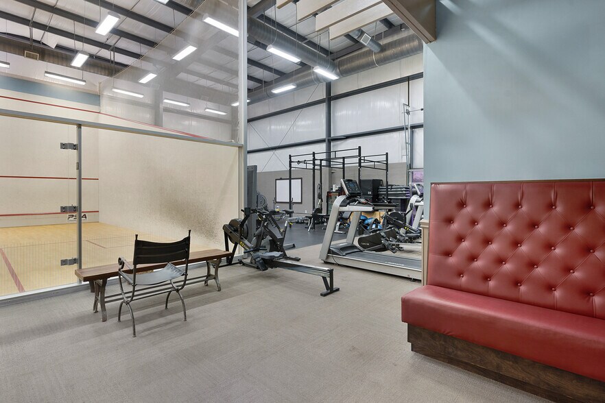 More Photos Of 2145 Chestnut St, Chattanooga Specialty For Lease