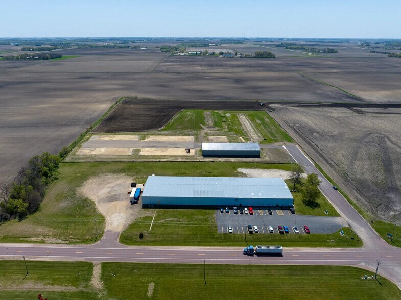 More Photos Of 700 Armstrong Dr, Fairmont Service For Sale