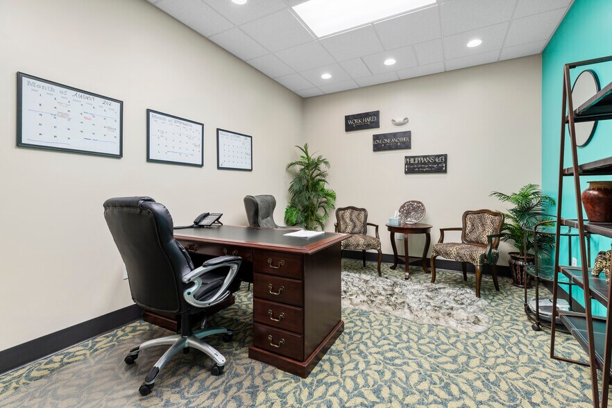 More Photos Of 125 Scattergood Dr NW, Christiansburg Office For Sale