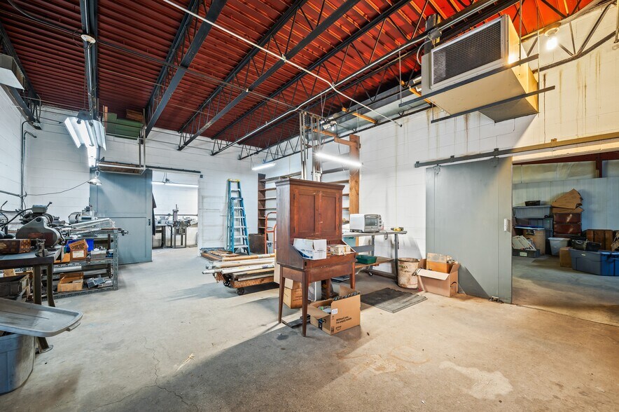 More Photos Of 2028 Washington Ave, Saint Joseph Warehouse For Sale