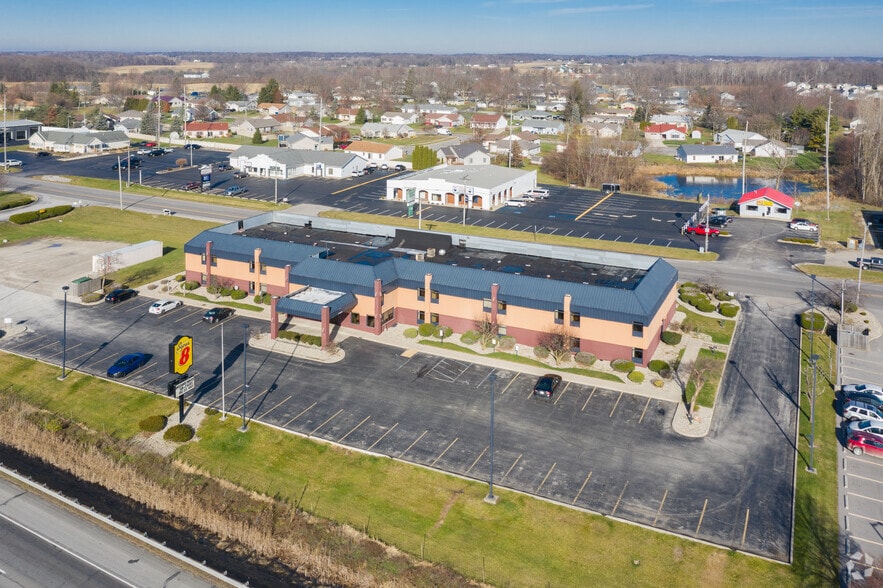 More Photos Of 235 Frontage Rd, Columbia City Hotel For Sale