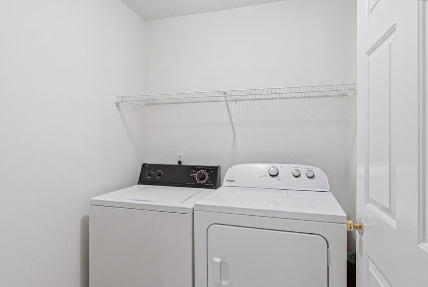 More Photos Of 13310 Greenwood Ave N, Seattle Apartments For Sale