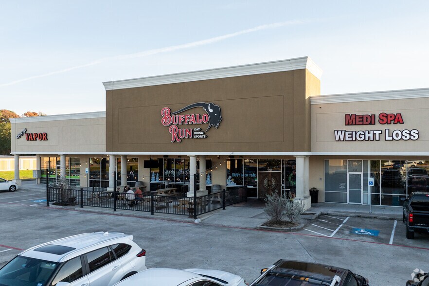 More Photos Of 440 Rayford Rd, Spring Storefront For Lease