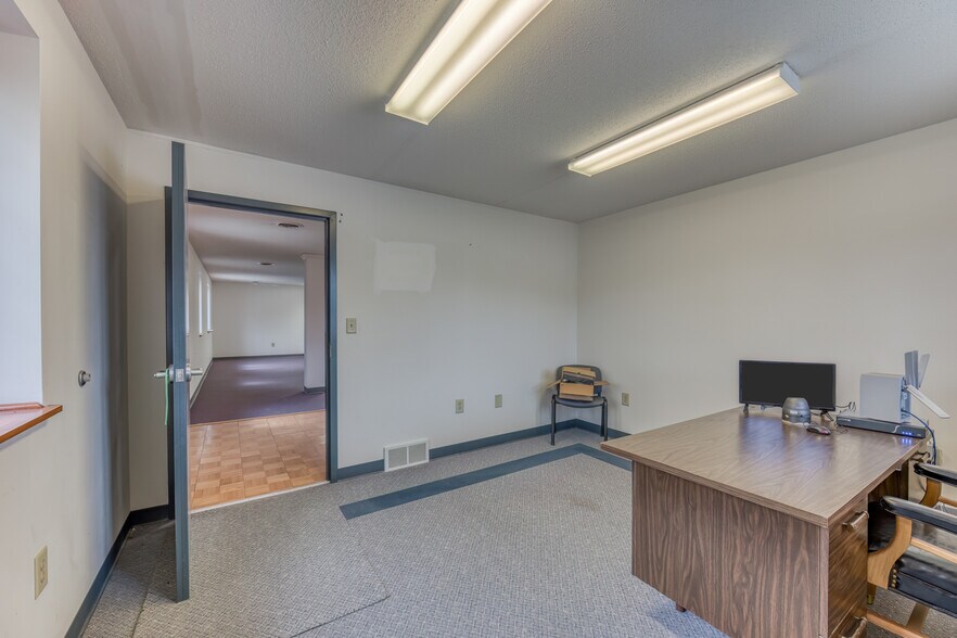More Photos Of 3545 W Market St, Johnson City Industrial For Sale