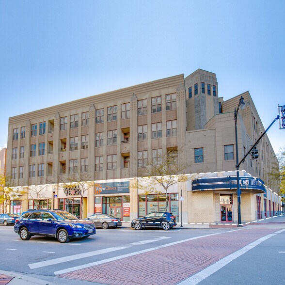 More Photos Of 3254 N Lincoln Ave, Chicago Storefront Retail Office For Lease