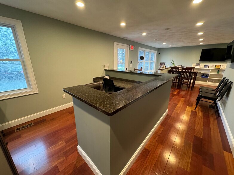 More Photos Of 76 Taunton St, Plainville Freestanding For Sale