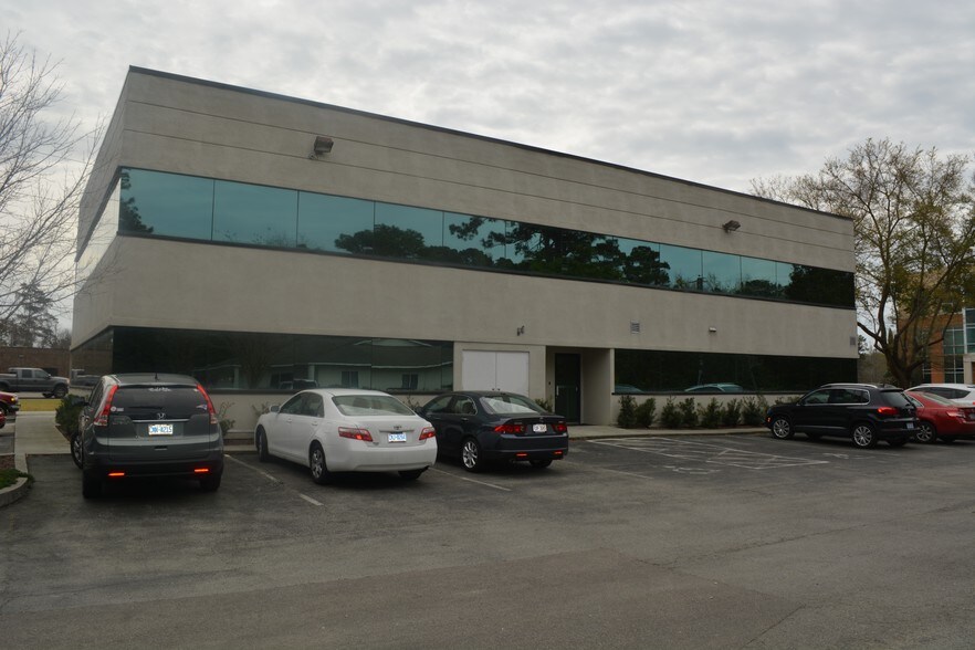 More Photos Of 1442 Military Cutoff Rd, Wilmington Medical For Lease