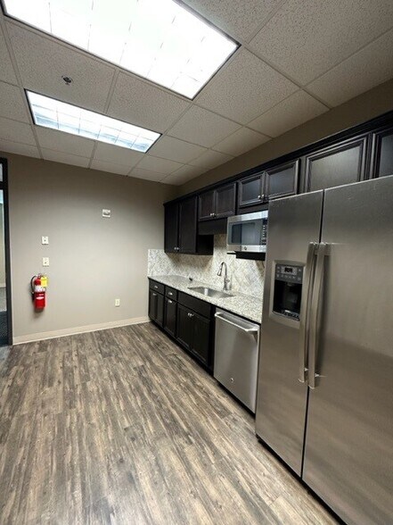 More Photos Of 5780 Windward Pky, Alpharetta Office For Lease