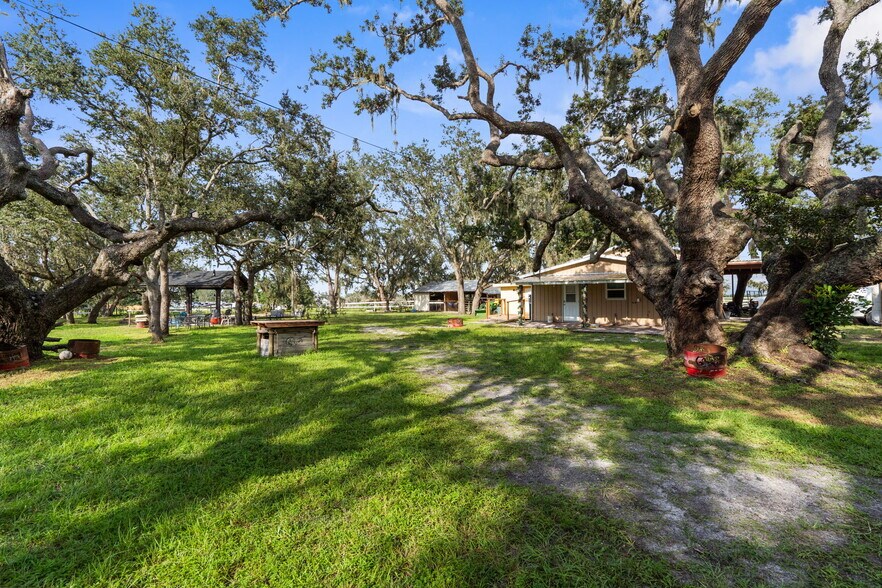 More Photos Of 22226 Sr 64, Bradenton Specialty For Sale