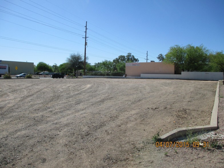 More Photos Of 3050 E Fort Lowell Rd, Tucson Land For Lease