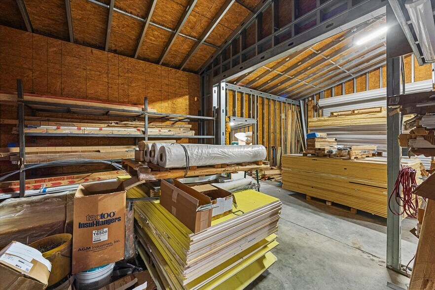 More Photos Of 1101 Willy Vester Rd, Van Alstyne Warehouse For Sale