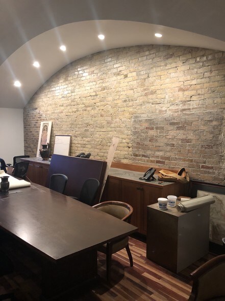 More Photos Of 165 S Regent St, Salt Lake City Office For Lease