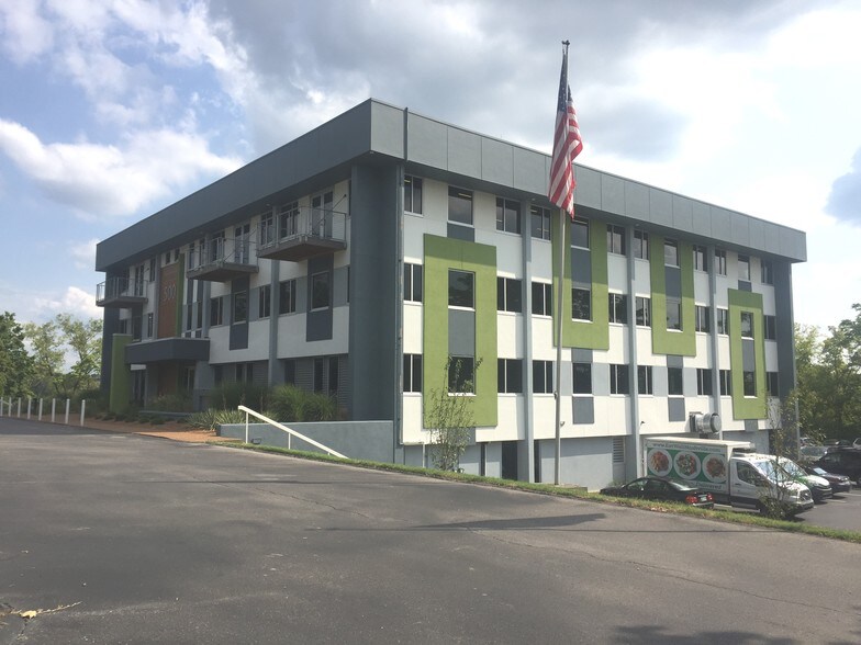 More Photos Of 500 Interstate Blvd S, Nashville Office For Lease