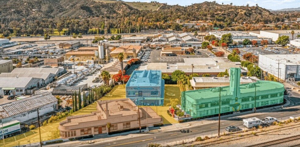 More Photos Of 5223-5245 W San Fernando Rd, Los Angeles Showroom For Lease