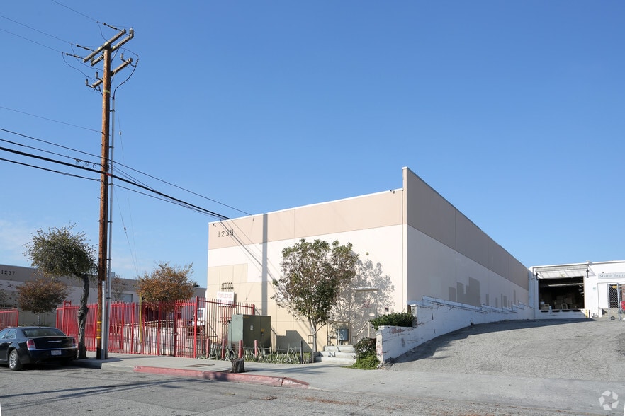 More Photos Of 1237 W 134th St, Gardena Industrial For Sale