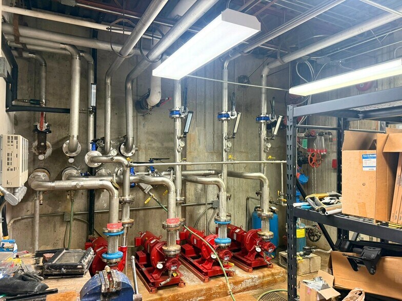 More Photos Of 3801 E Sunshine St, Springfield Office For Sale