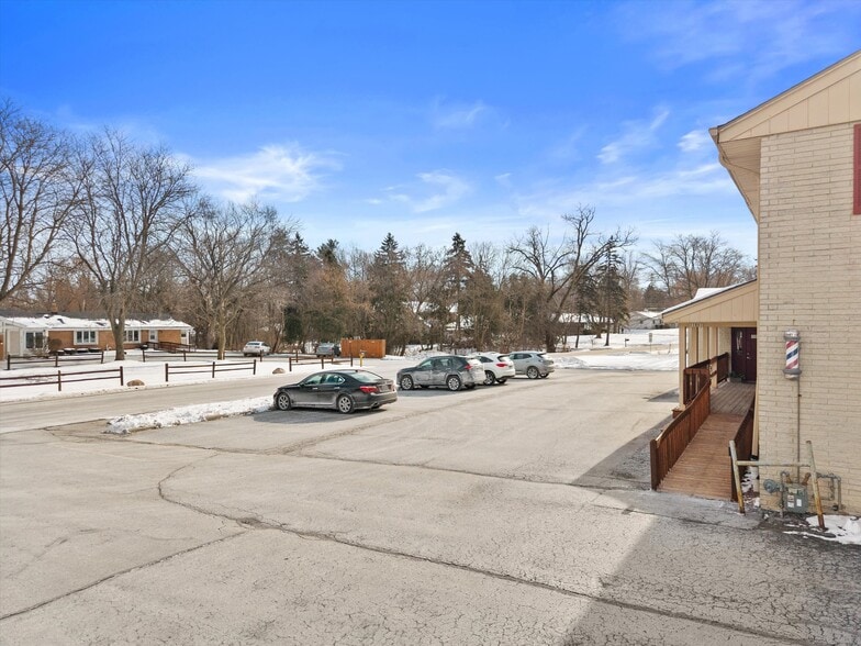 More Photos Of 11801 W Janesville Rd, Hales Corners Office For Sale