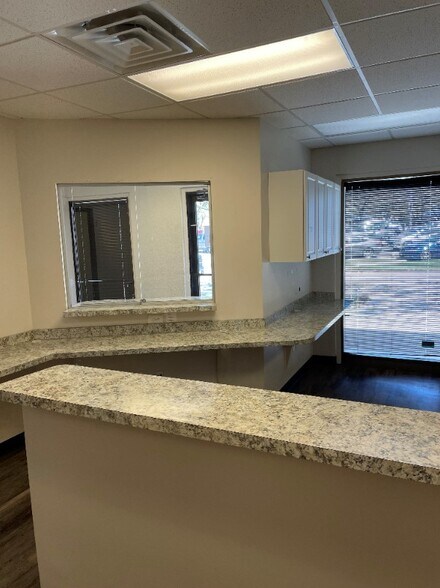 More Photos Of 3501 N Macarthur Blvd, Irving Medical For Sale