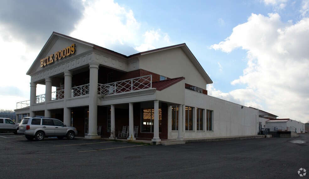 More Photos Of 245 B Skidmore Ln, Sutton Unknown For Lease