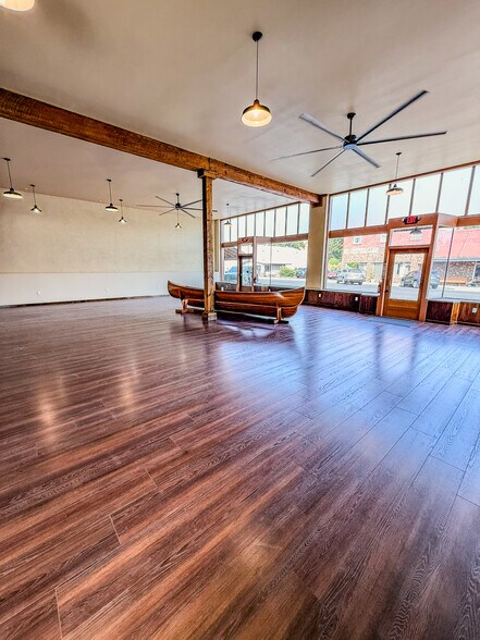 More Photos Of 21 Second St, Naches General Retail For Sale