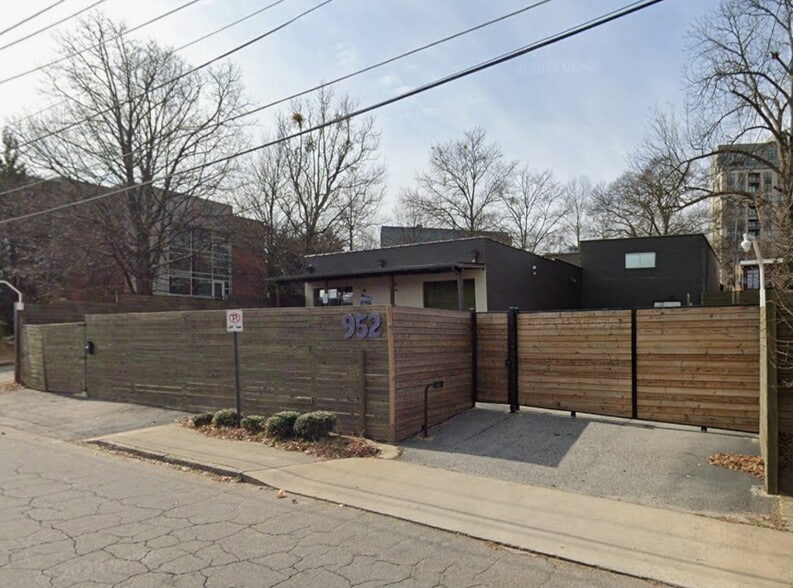 More Photos Of 949 Image Ave NW, Atlanta Loft Creative Space For Lease