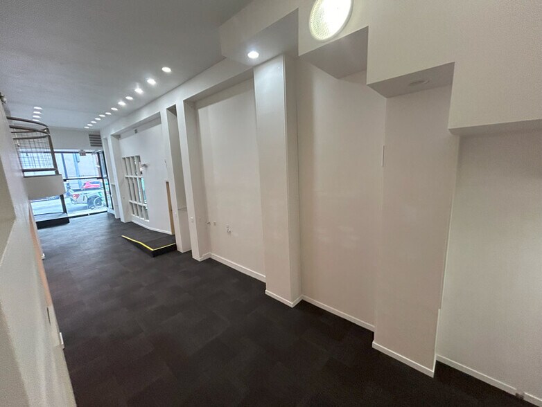 More Photos Of 418 Sutter St, San Francisco Storefront For Lease