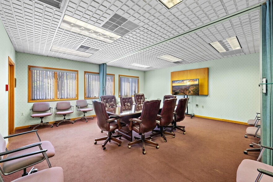 More Photos Of 675 Route 72 E, Manahawkin Office For Sale